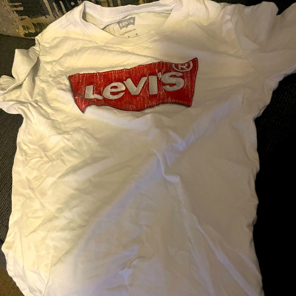 Levis t shirt
